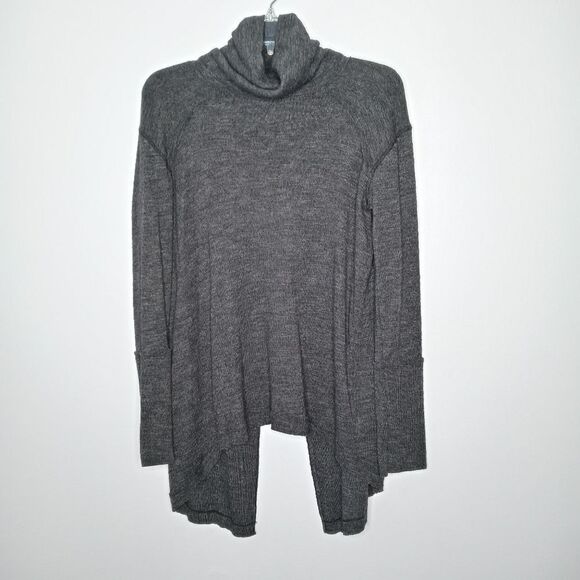 Free People Tops - Free People Split Back Turtleneck Size Small